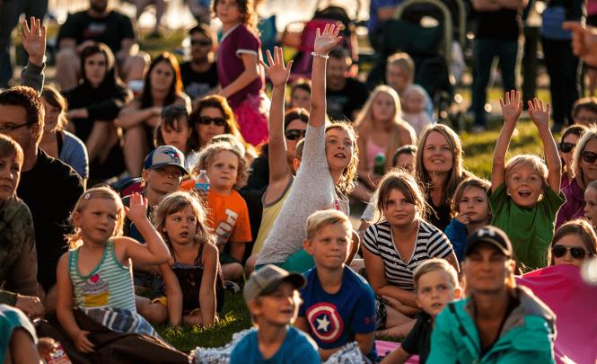 Whitecourt Arts in the Park
